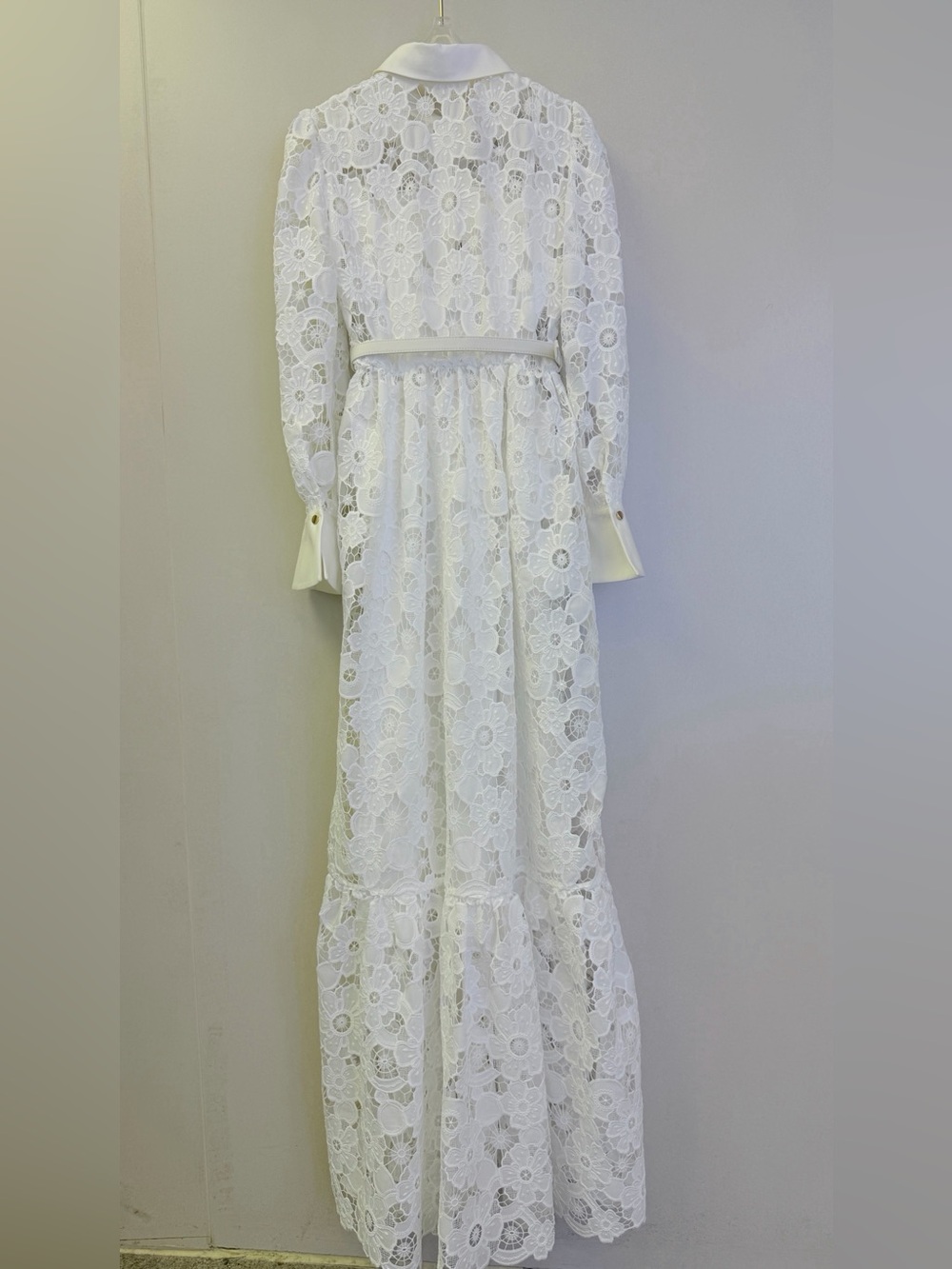 NWOT Self-Portrait White Lace Button-Front Maxi Dress, Size US 0/2/4/6/8 - Picture 6 of 8